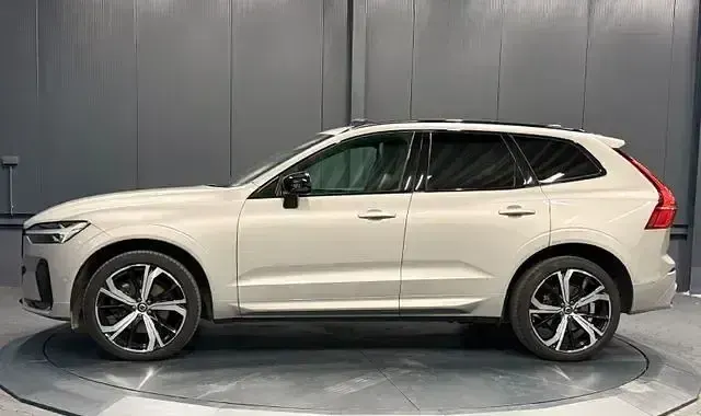 Brugt Volvo XC60 Plus 197 HK (144 kW) 2023 Grå SUV