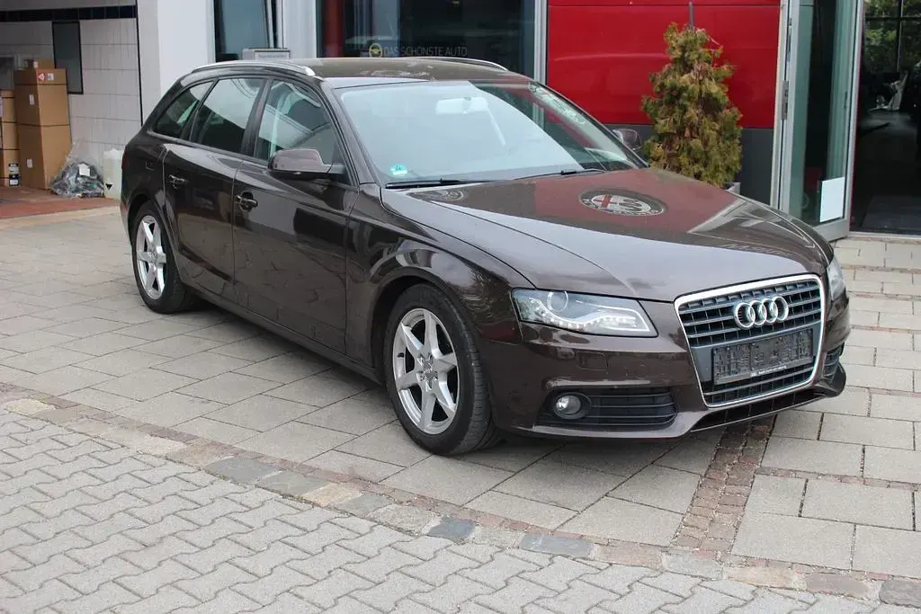 Gebraucht Audi A4 Ambition 160 PS (117 kW) 2010 Braun Kombi