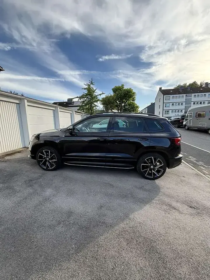 Gebraucht Skoda Karoq SportLine 190 PS (139 kW) 2021 Schwarz SUV