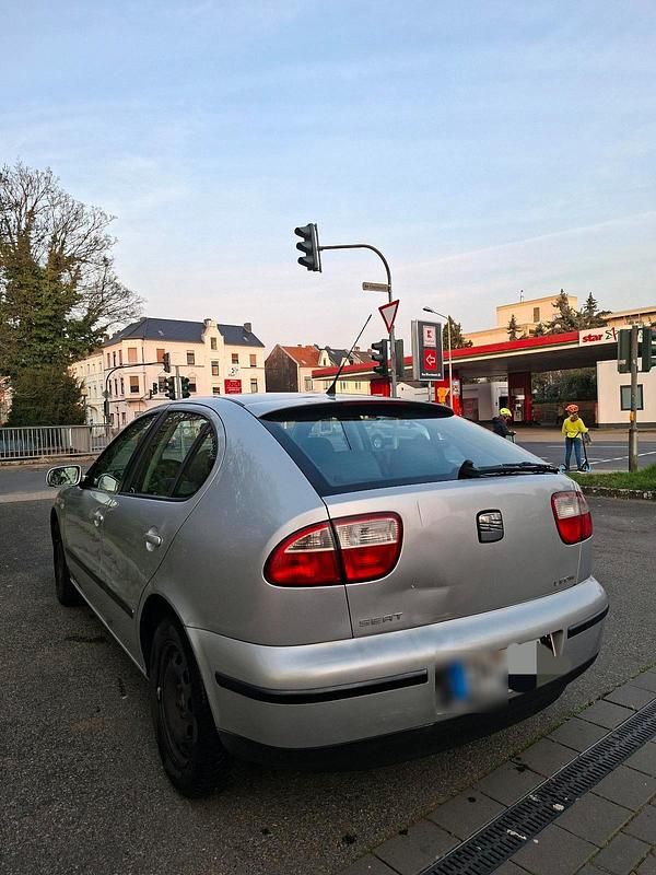 Gebraucht Seat Leon 105 PS (77 kW) 2001 Silber Kleinwagen