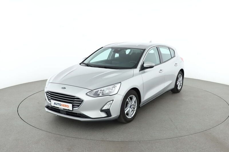 Silber Gebraucht 2018 Ford Focus Cool & Connect Limousine | 12.490 € (Fairer Preis) - Bild 1/4