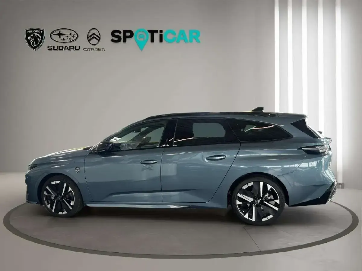 Gebraucht Peugeot 308 GT 136 PS (100 kW) 2026 Lackierung ingaroblau/typ aus Kombi
