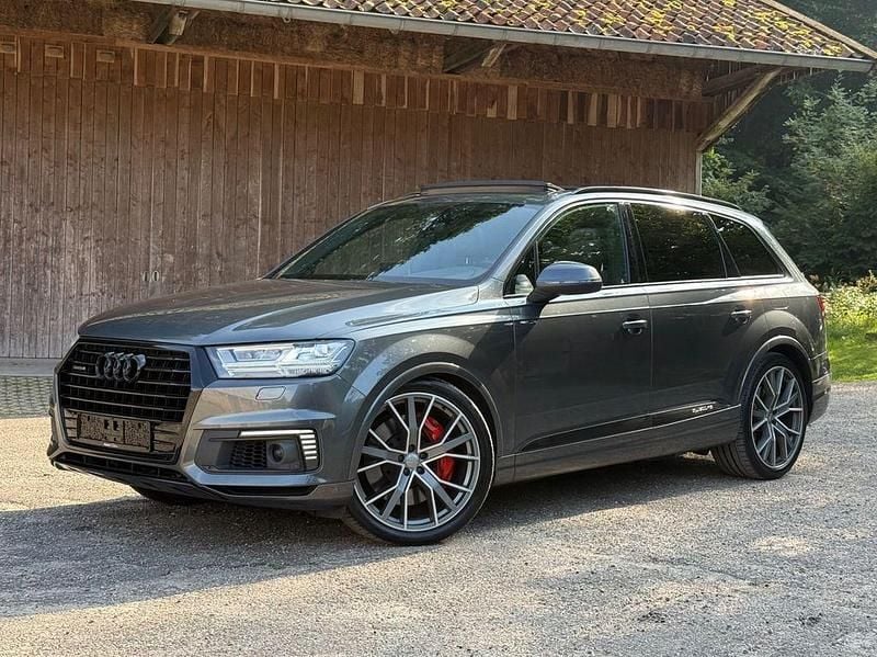Daytona grau Gebraucht 2016 Audi Q7 S-Line SUV | 25.950 € (Guter Preis) - Bild 1/4