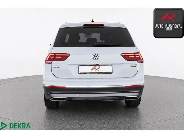 Gebraucht VW Tiguan Allspace Highline 220 PS (161 kW) 2018 White silver SUV
