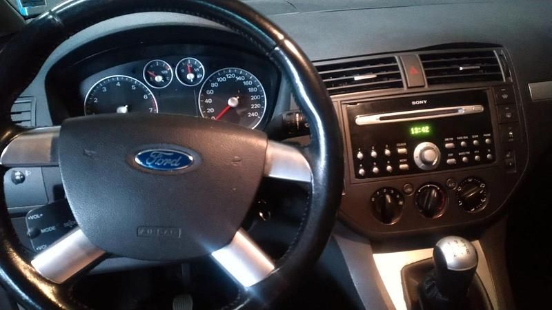 Gebraucht Ford C-MAX 116 PS (85 kW) 2006 Schwarz Van / Kleinbus