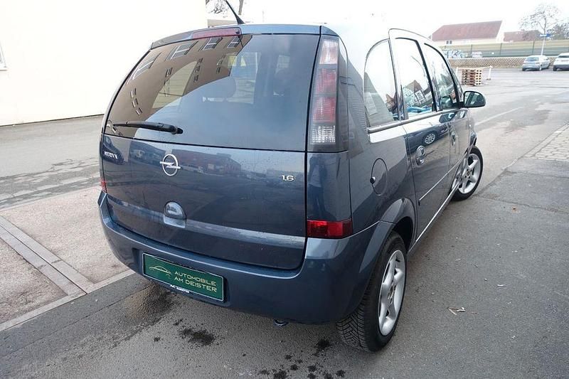 Gebraucht Opel Meriva Edition 105 PS (77 kW) 2006 Metro m2 Van / Kleinbus