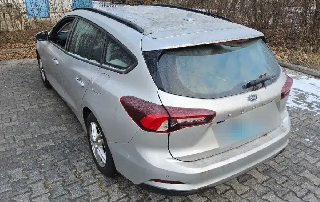 Begagnad Ford Focus Cool & Connect 120 HK (88 kW) 2022 Silver SUV