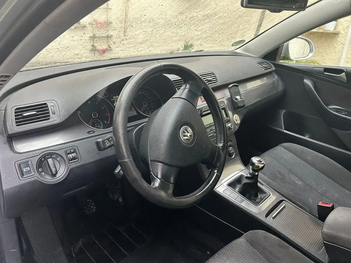 Gebraucht VW Passat Trendline 122 PS (89 kW) 2009 Silber Limousine