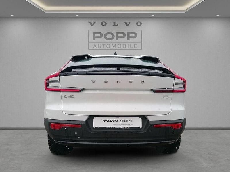 Gebraucht Volvo C40 Core 169 kW (231 PS) 2022 Crystal white / metallic SUV
