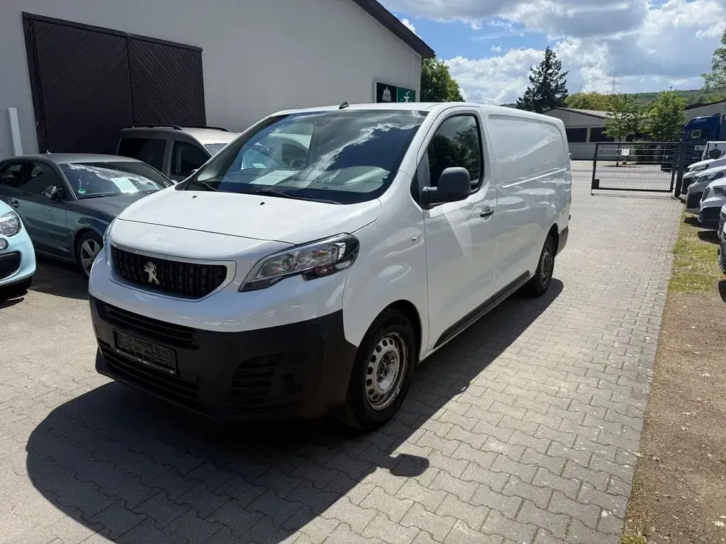 Gebraucht Peugeot Expert Premium 122 PS (89 kW) 2019 Weiß Van