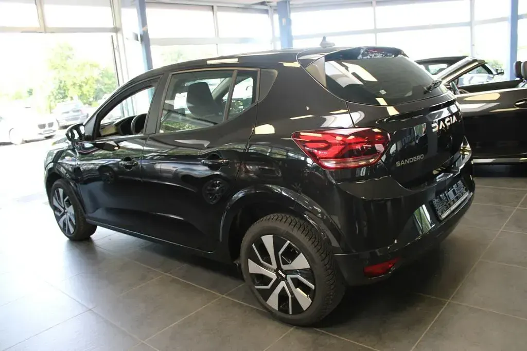 Gebraucht Dacia Sandero Expression 91 PS (66 kW) 2025 Schwarz Limousine