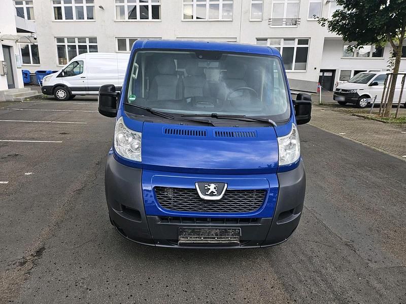 Gebraucht Peugeot Boxer 140 PS (102 kW) 2012 Blau Van