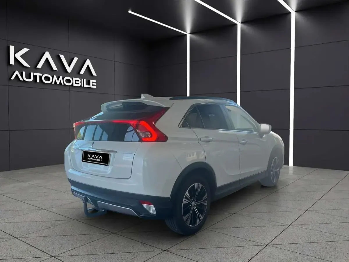 Gebraucht Mitsubishi Eclipse Cross 163 PS (119 kW) 2020 Weiß SUV