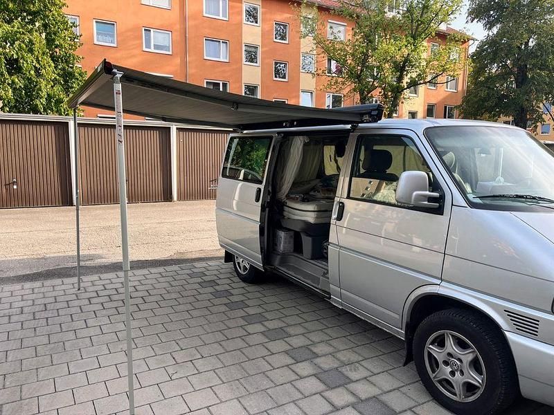 Gebraucht VW T4 102 PS (75 kW) 2001 Grau Van
