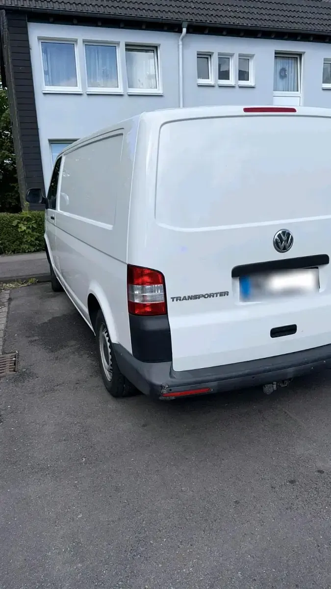 Gebraucht VW Multivan 101 PS (74 kW) 2013 Weiß Van / Kleinbus