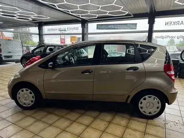 Gebraucht Mercedes A160 110 PS (80 kW) 2005 Gold Limousine