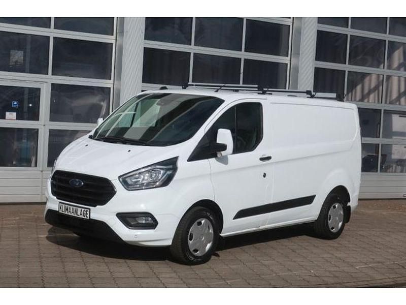 Gebraucht Ford Transit Custom 131 PS (96 kW) 2022 Frostweiß Van