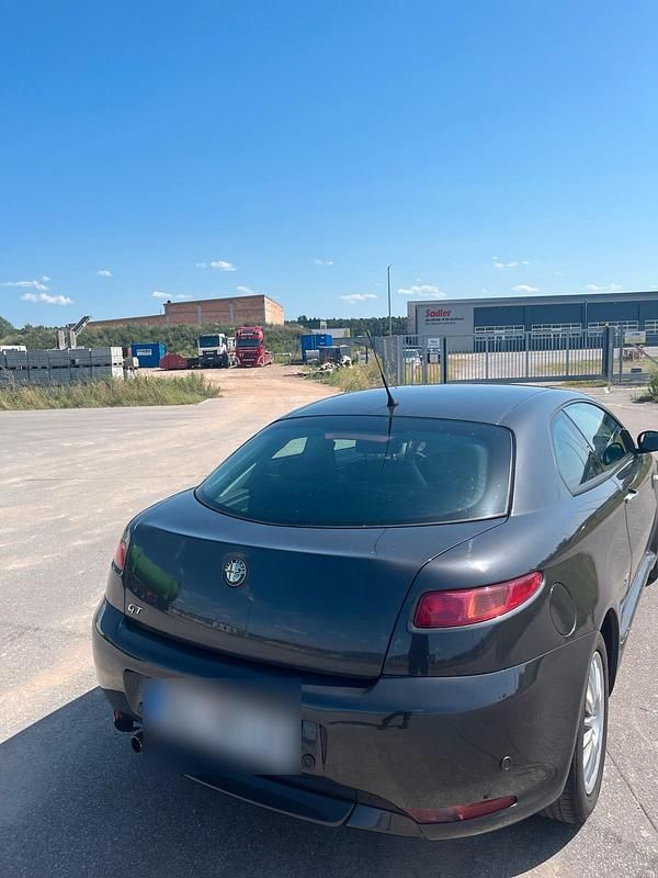 Gebraucht Alfa Romeo GT 165 PS (121 kW) 2008 Grau Coupé