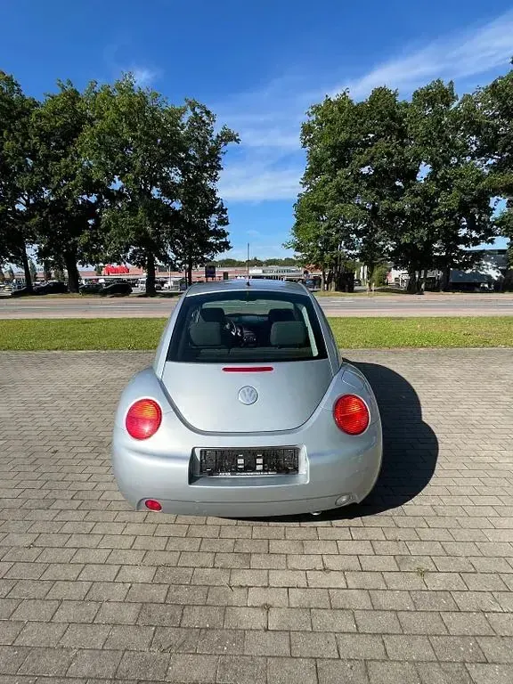 Gebraucht VW New Beetle 75 PS (55 kW) 2004 Silber Kleinwagen