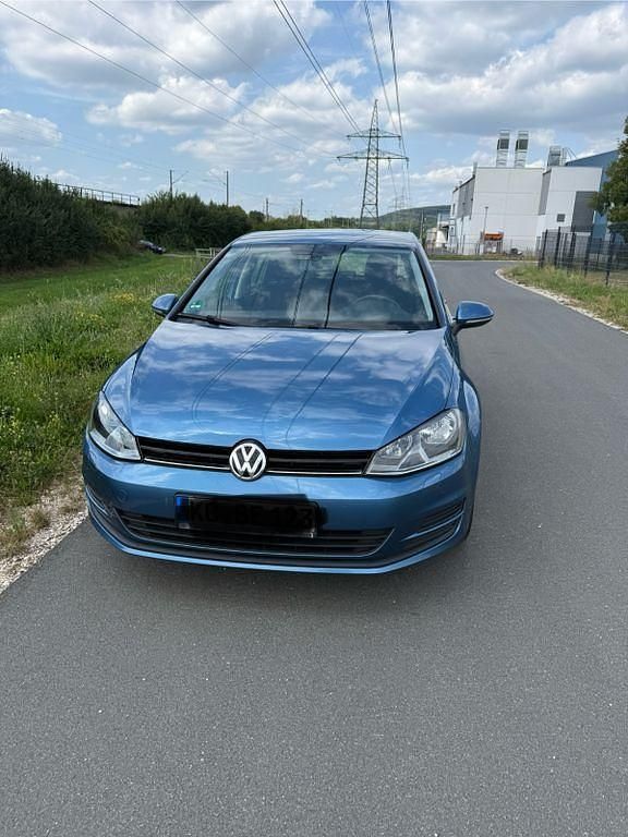 Blau Gebraucht 2013 VW Golf VII Limousine | 7.100 € (Fairer Preis) - Bild 1/4