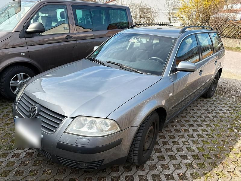 Gebraucht VW Passat Comfortline 131 PS (96 kW) 2003 Grau Kombi