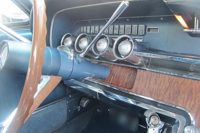 Second-hand Ford Thunderbird 315 CP (231 kW) 1966 Andere farben Coupe