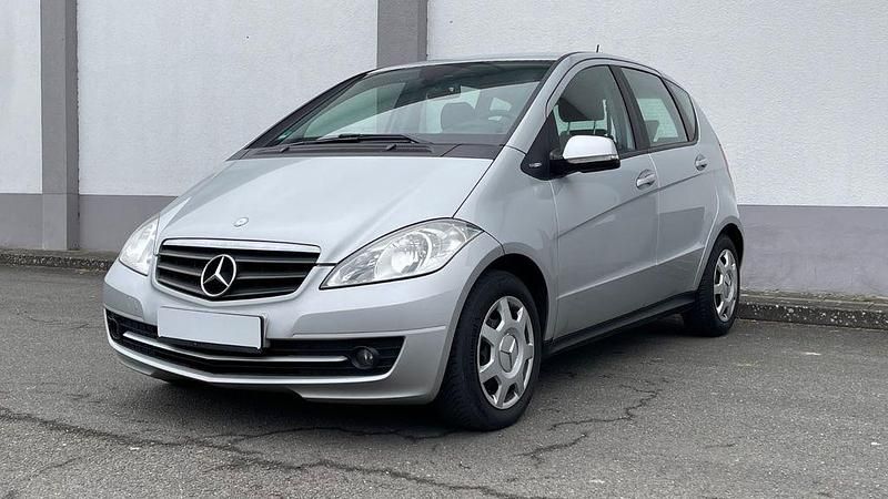 Silber Gebraucht 2009 Mercedes A160 Limousine | 1.790 € (Guter Preis) - Bild 1/4