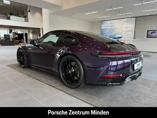 Neu Porsche 992 541 PS (397 kW) 2026 Violett Coupé