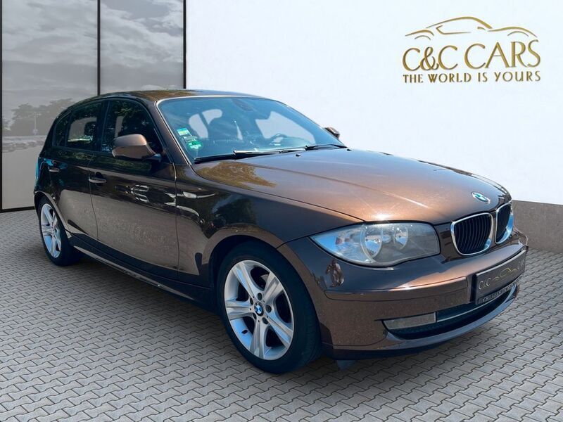 Braun Gebraucht 2011 BMW 118 Advantage Kleinwagen | 4.200 € (Superpreis) - Bild 1/4