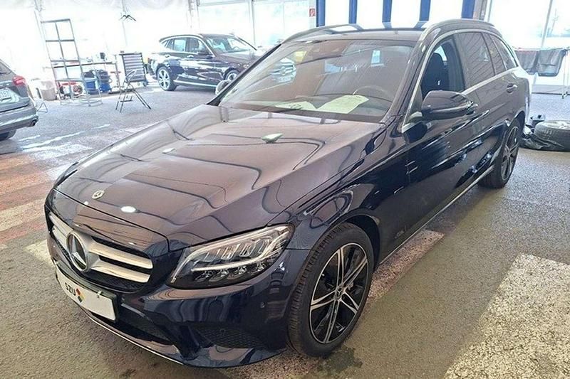 Cavansitblau perleffekt Gebraucht 2021 Mercedes C300e Avantgarde Kombi | 29.480 € (Guter Preis) - Bild 1/4