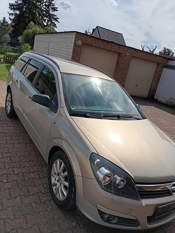Gebraucht Opel Astra 2005 Silber Limousine