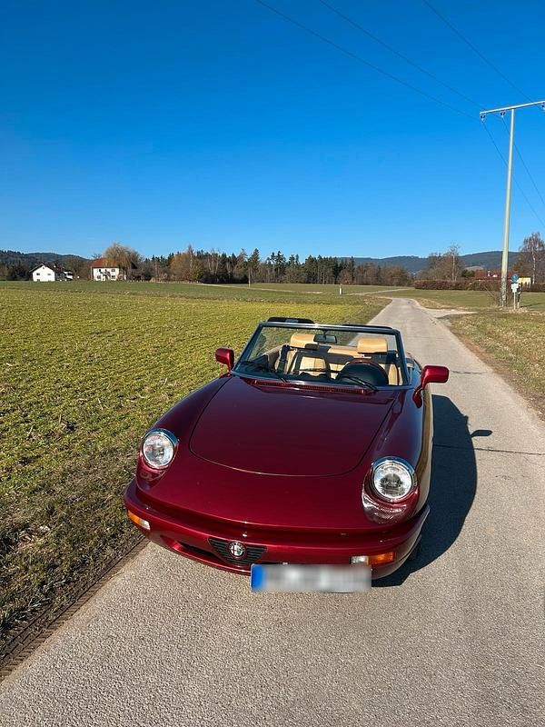 Gebraucht Alfa Romeo Spider 120 PS (88 kW) 1991 Rot Cabrio