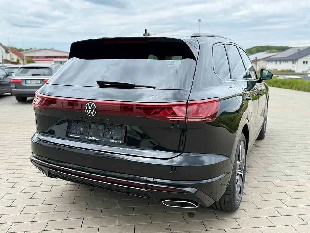 Neu VW Touareg Edition 286 PS (210 kW) 2026 Schwarz SUV