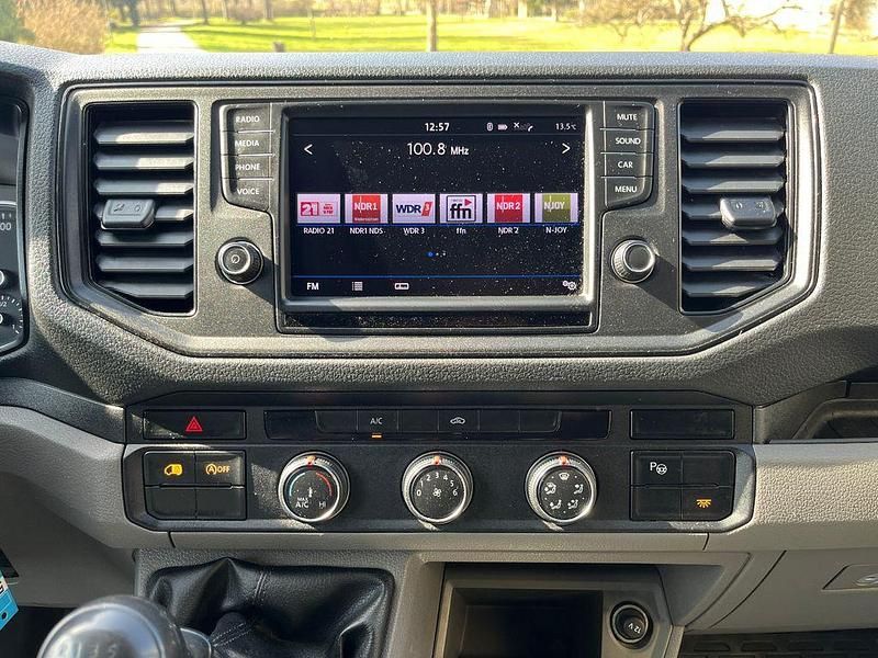 Gebraucht VW Crafter 140 PS (102 kW) 2018 Blau Van