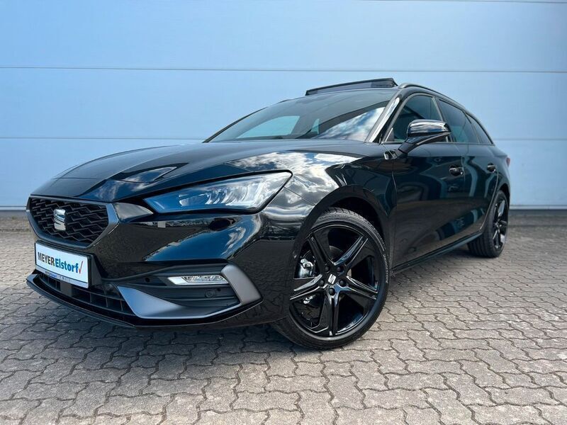 Schwarz Neu 2025 Seat Leon Black Edition Limousine | 45.090 € - Bild 1/4
