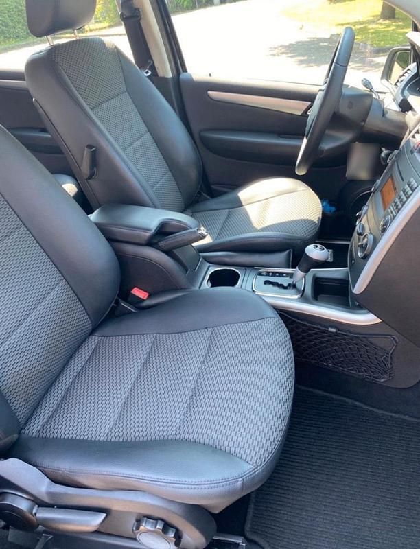 Second-hand Mercedes B180 2008 Negru Monovolum