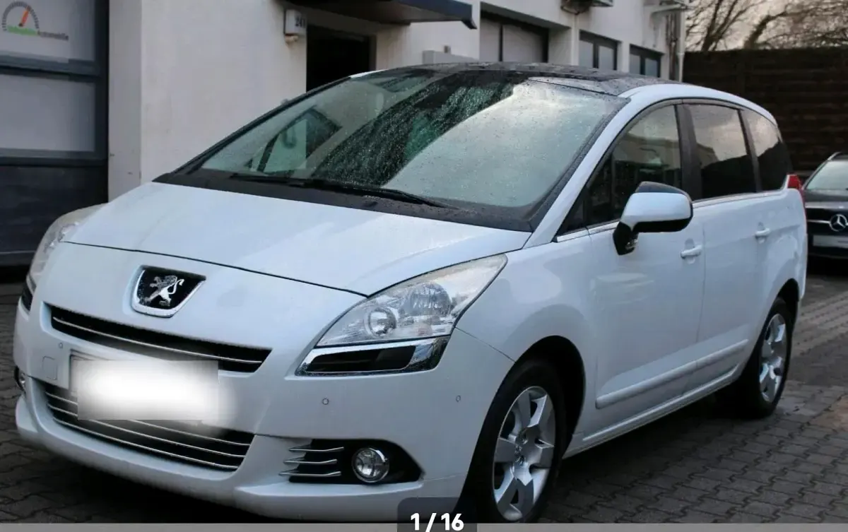 Gebraucht Peugeot 5008 156 PS (114 kW) 2010 Weiß Van / Kleinbus