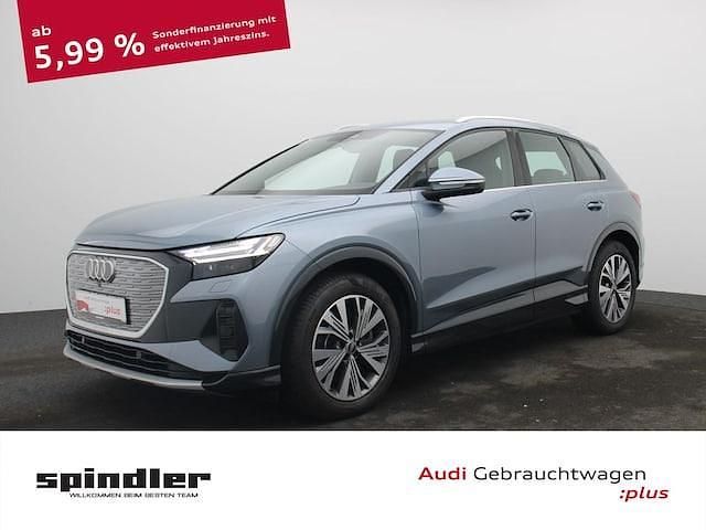 Geysirblau metallic Gebraucht 2023 Audi Q4 e-tron Ambiente SUV | 30.980 € (Guter Preis) - Bild 1/4