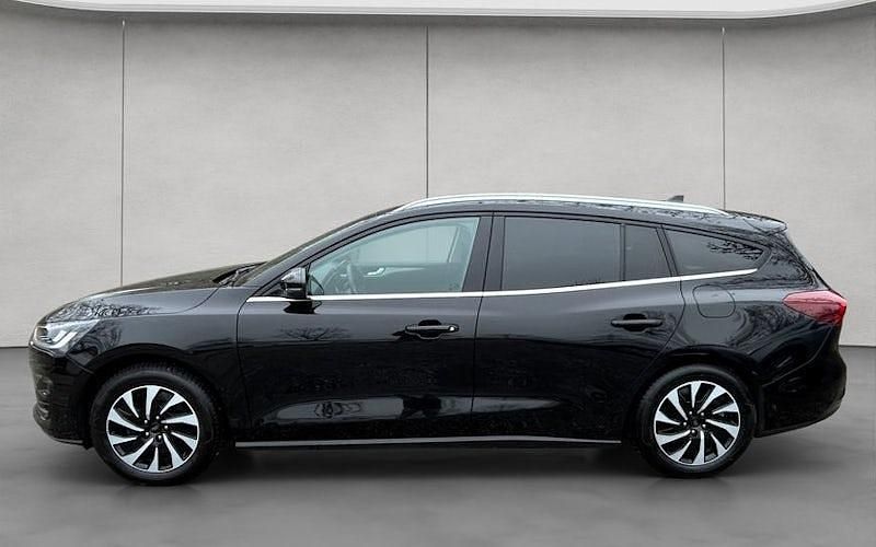 Gebraucht Ford Focus Titanium 125 PS (91 kW) 2024 Schwarz Kombi