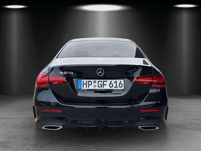 Gebraucht Mercedes A200 AMG 163 PS (119 kW) 2025 lack kosmosschwarz Kleinwagen