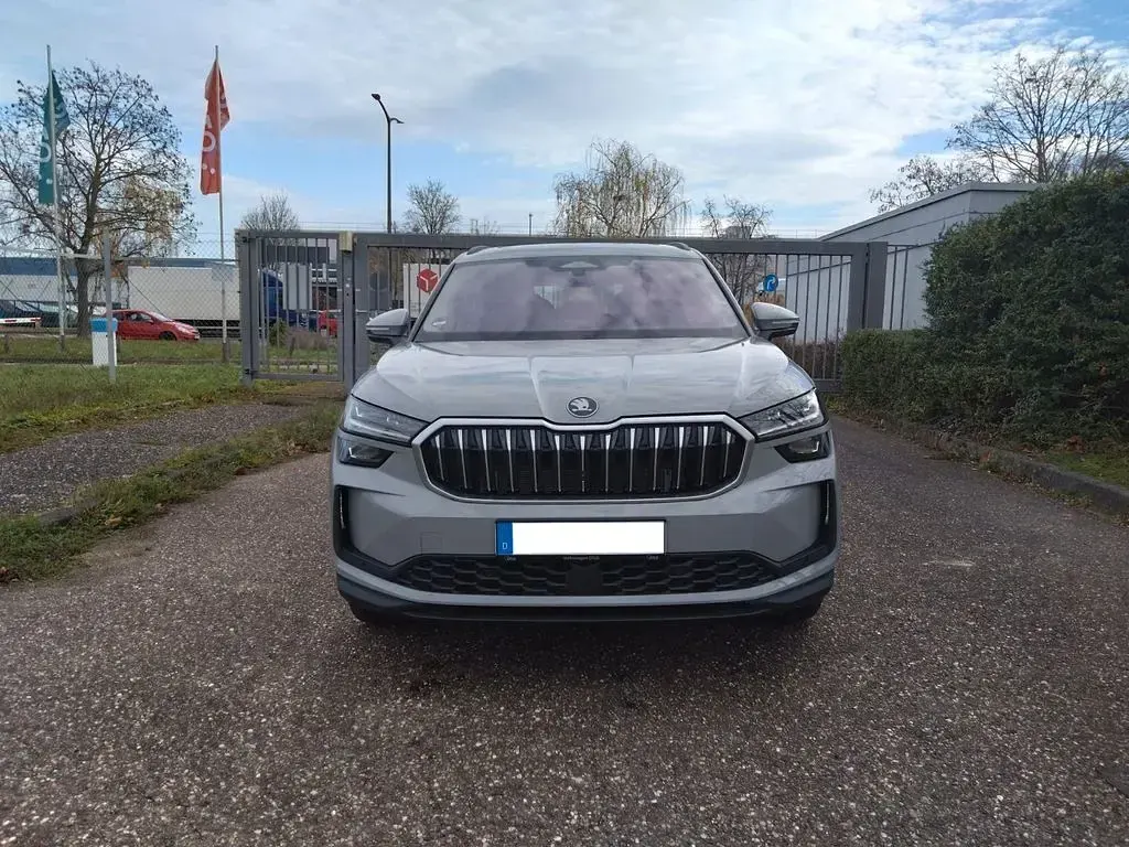 Gebraucht Skoda Kodiaq Selection 193 PS (141 kW) 2024 Grau SUV