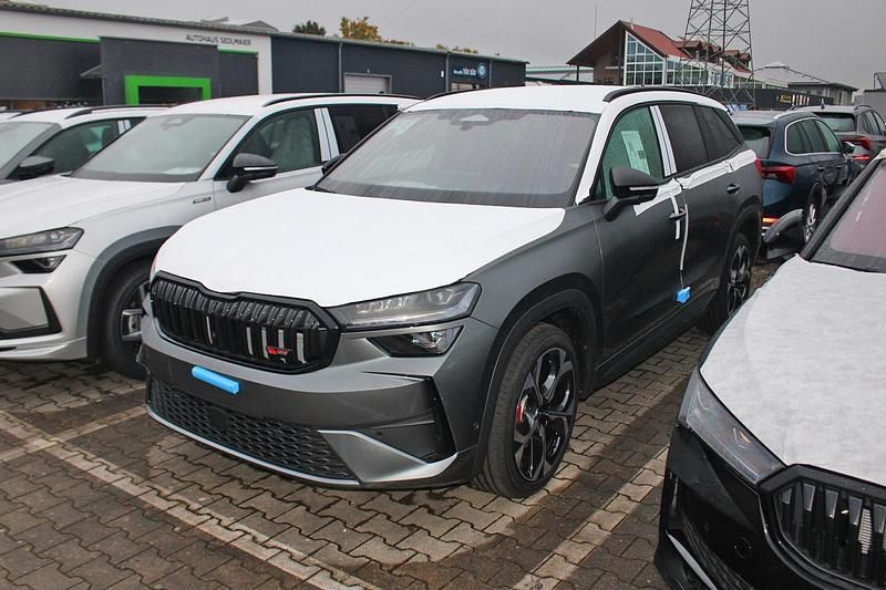 Graphitegrau Neu 2025 Skoda Kodiaq RS SUV | 53.600 € (Guter Preis) - Bild 1/4