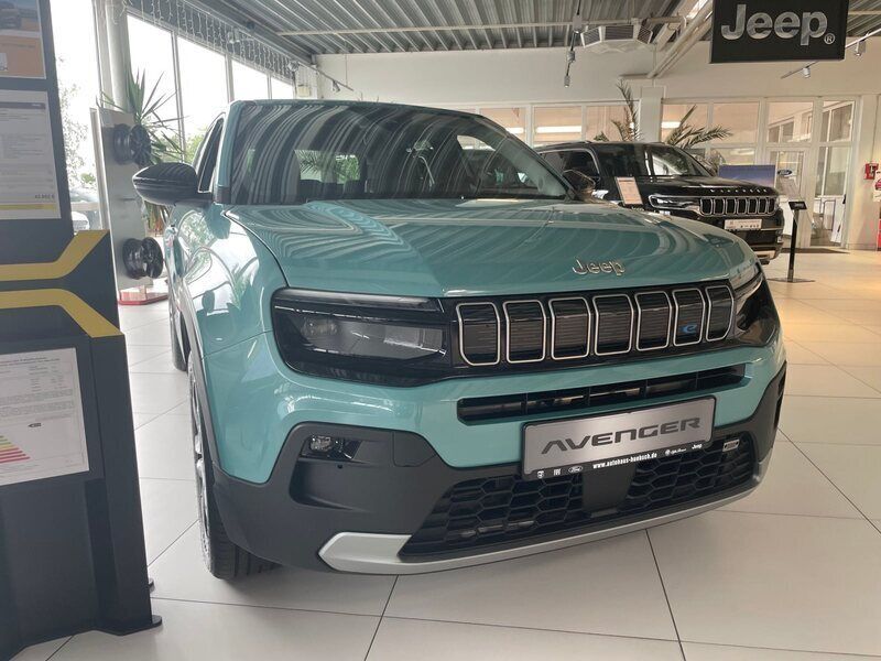 Gebraucht Jeep Avenger EV 114 kW (156 PS) 2024 Grün SUV
