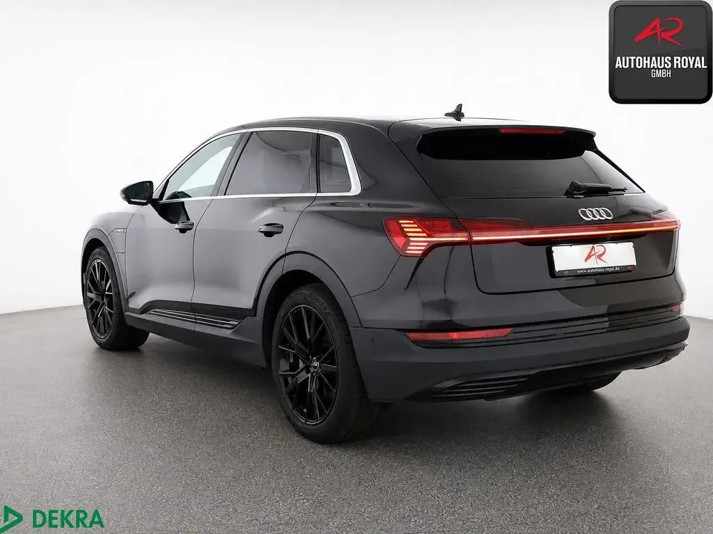 Gebraucht Audi e-tron S-Line 300 kW (408 PS) 2022 Schwarz SUV