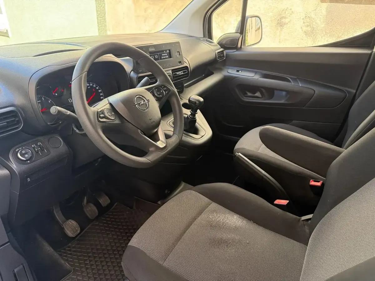 Gebraucht Opel Combo 102 PS (75 kW) 2022 Weiß Van / Kleinbus