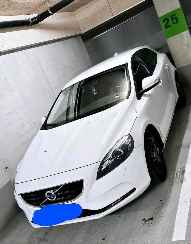 Second-hand Volvo V40 150 CP (110 kW) 2013 Alb Break