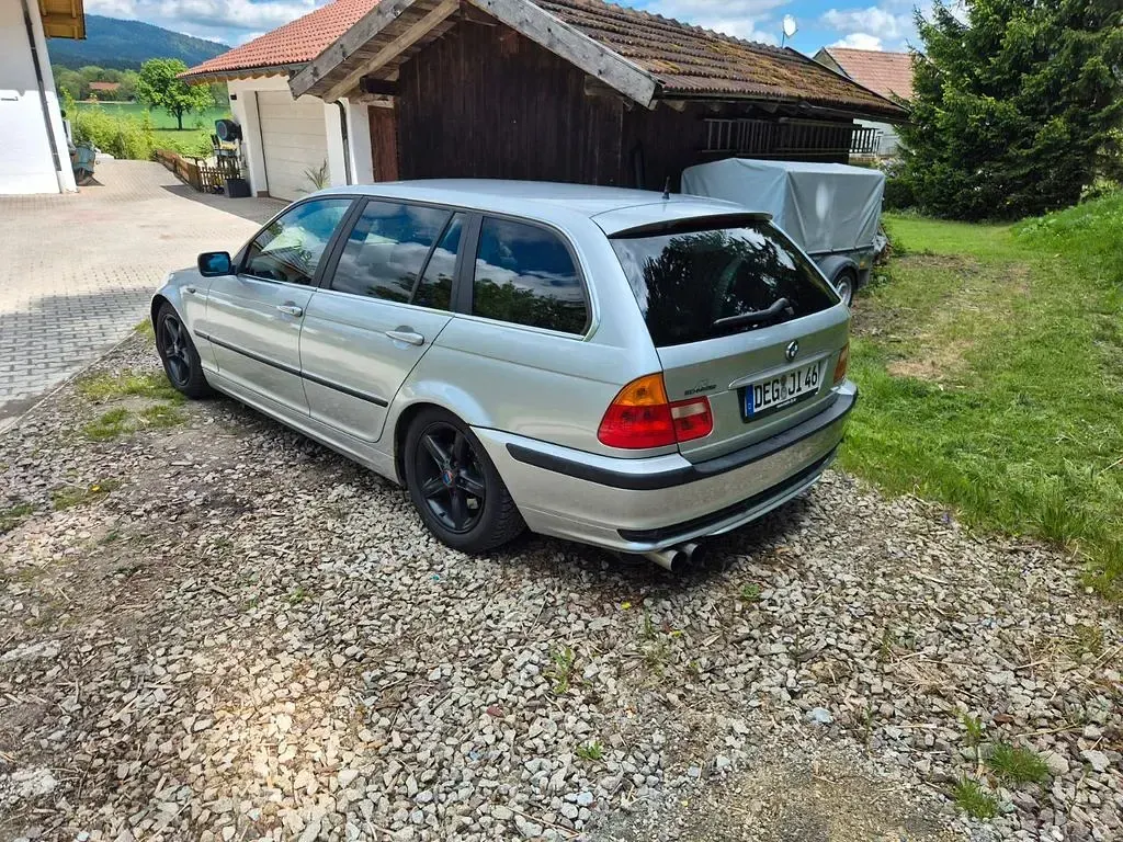 Używany BMW 325 Performance 192 KM (141 kW) 2003 Srebrny Kombi