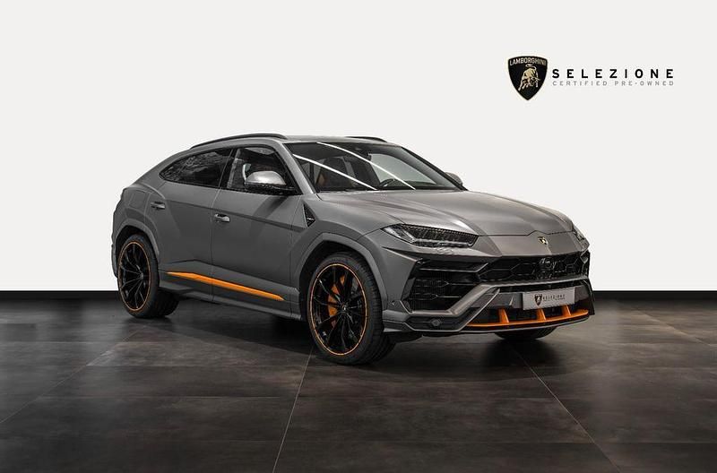 Grau Gebraucht 2021 Lamborghini Urus SUV | 249.000 € (Teuer) - Bild 1/4