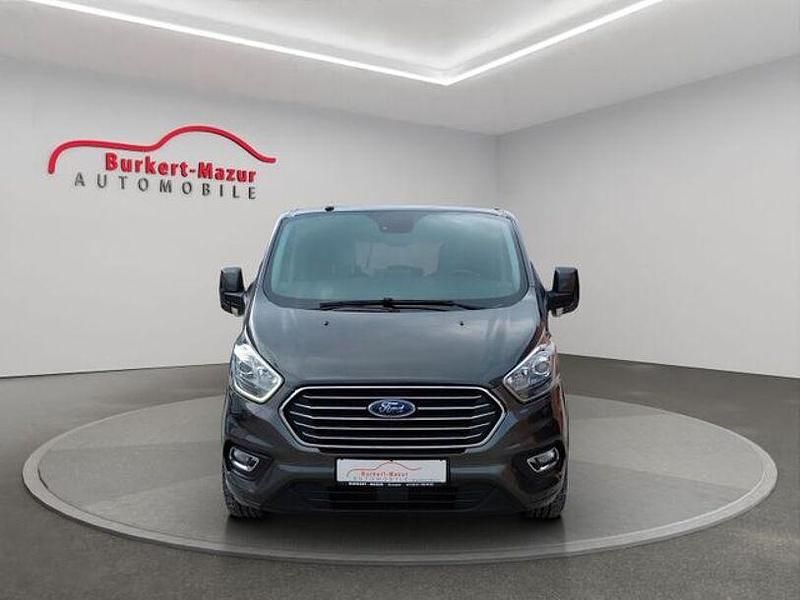 Gebraucht Ford Tourneo Custom Titanium 131 PS (96 kW) 2019 Grau Van