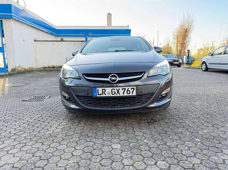 Gebraucht Opel Astra Style 136 PS (100 kW) 2015 Grau Limousine